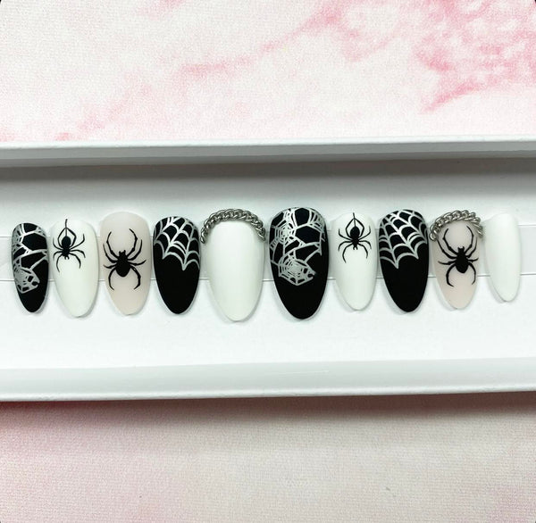 Load image into Gallery viewer, "Spiders' Den"