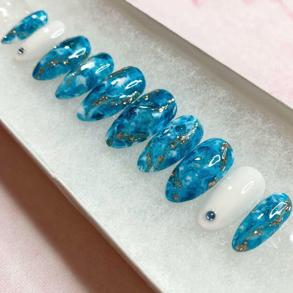 Load image into Gallery viewer, "Aqua Aura"