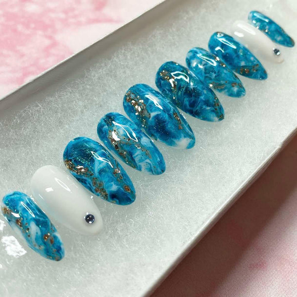 Load image into Gallery viewer, "Aqua Aura"