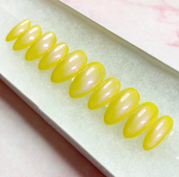 Load image into Gallery viewer, "Lemon Glaze"