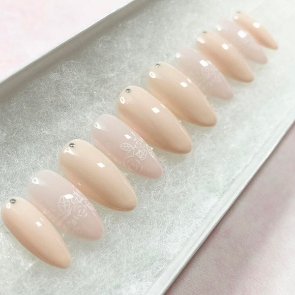 Load image into Gallery viewer, "Délicatesse"