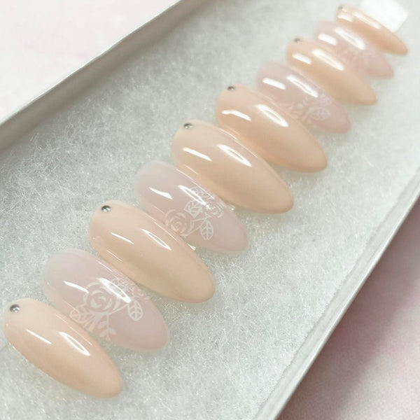 Load image into Gallery viewer, "Délicatesse"