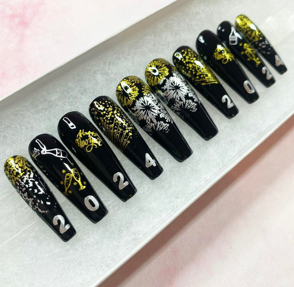 Load image into Gallery viewer, "Midnight Kiss"