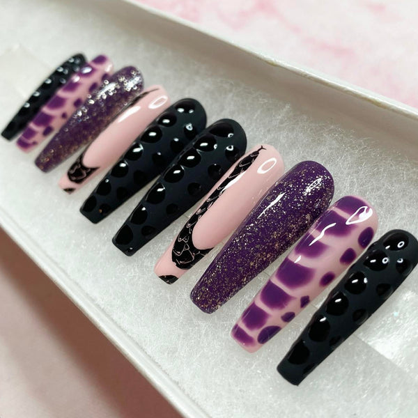 Load image into Gallery viewer, "Slither"