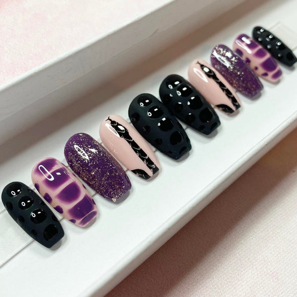 Load image into Gallery viewer, "Slither"