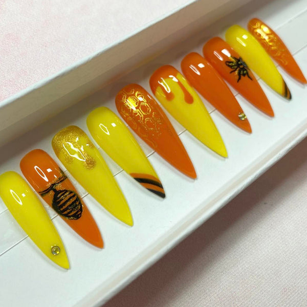 Load image into Gallery viewer, "Buzzing Sweetness"