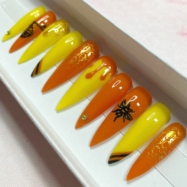 Load image into Gallery viewer, "Buzzing Sweetness"