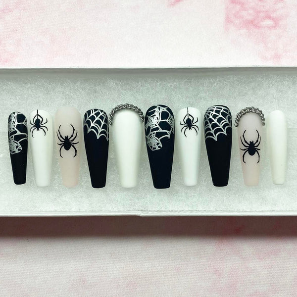 Load image into Gallery viewer, "Spiders' Den"