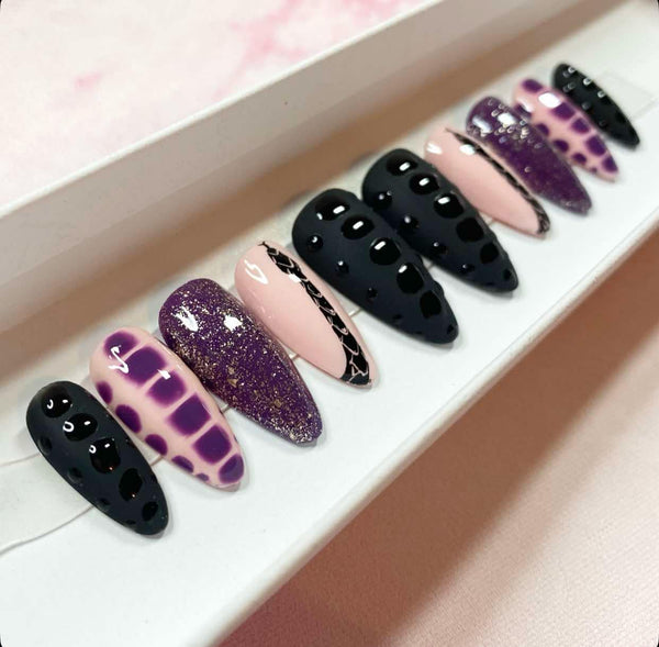 Load image into Gallery viewer, "Slither"