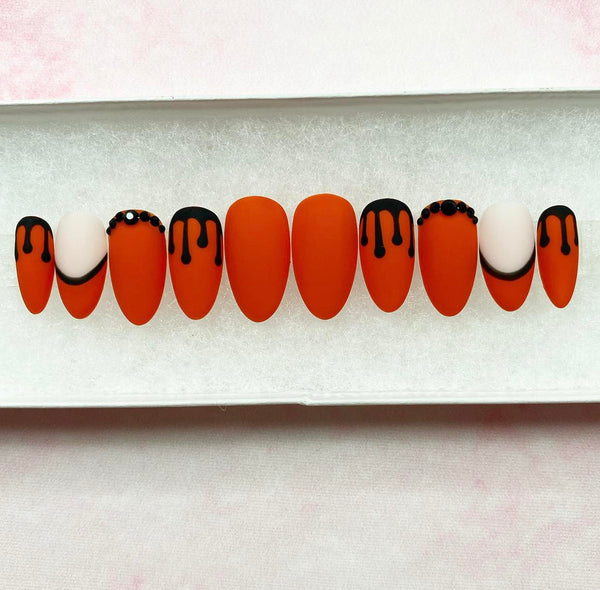 Load image into Gallery viewer, "Classy Spook"