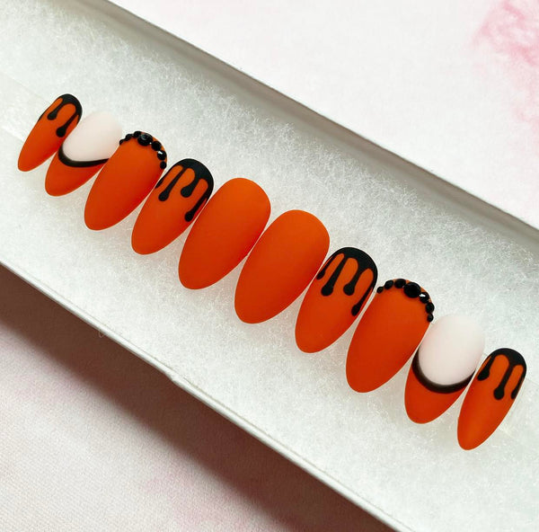 Load image into Gallery viewer, "Classy Spook"