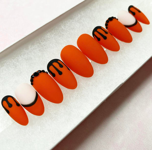 Load image into Gallery viewer, "Classy Spook"