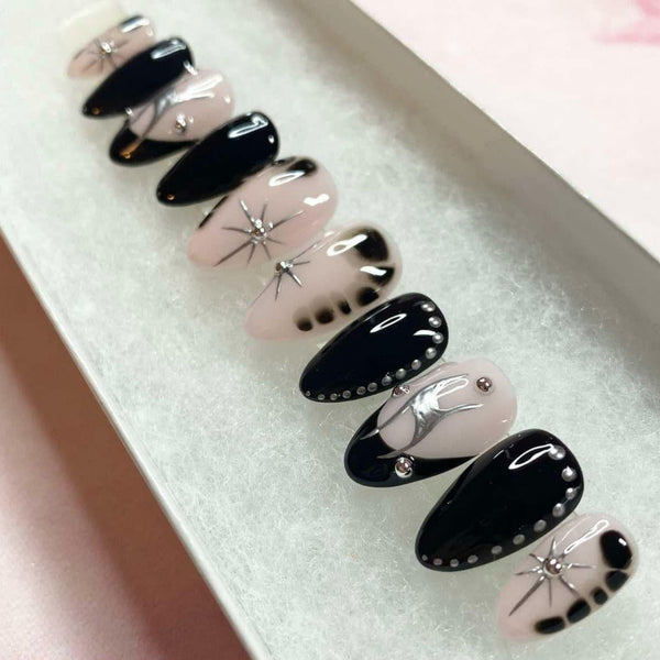 Load image into Gallery viewer, "Moonlight Medusa"