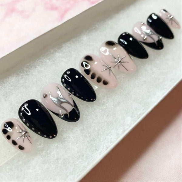 Load image into Gallery viewer, "Moonlight Medusa"