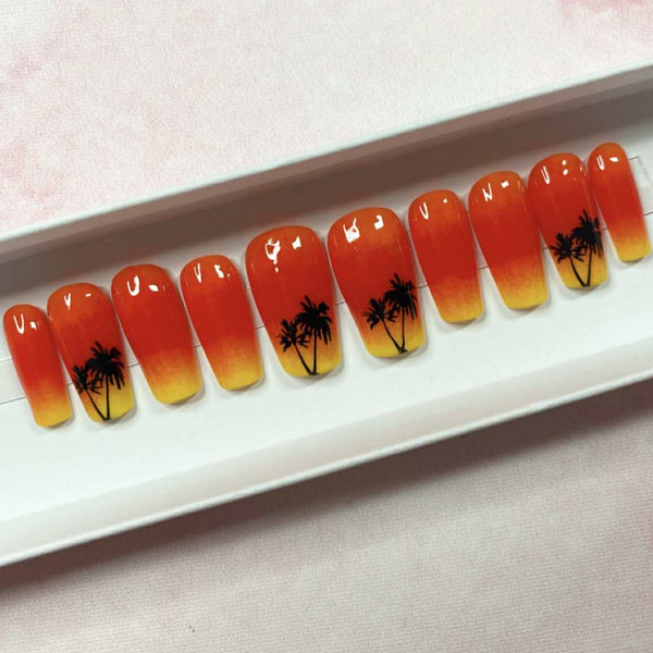 Load image into Gallery viewer, "Cocktails On The Beach"