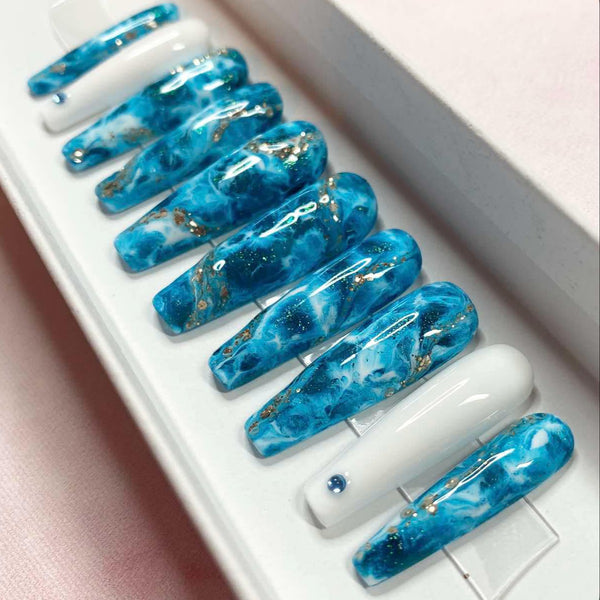 Load image into Gallery viewer, "Aqua Aura"