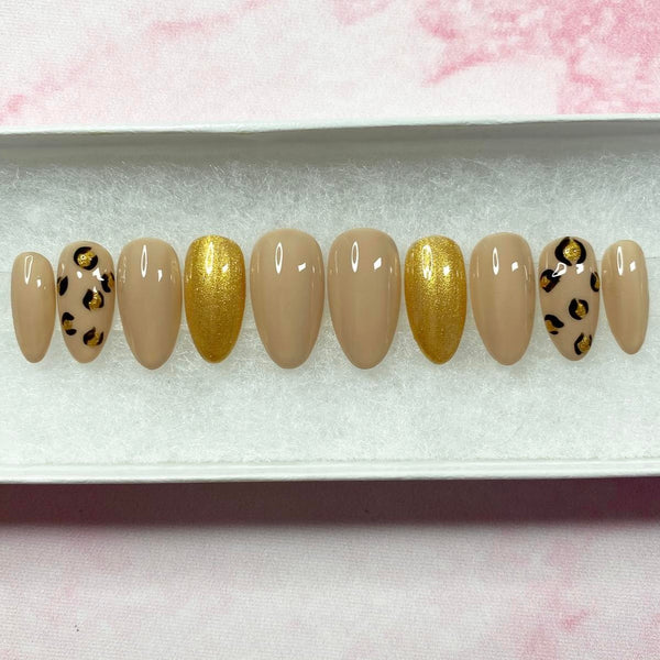 Load image into Gallery viewer, "Claws Of Gold"