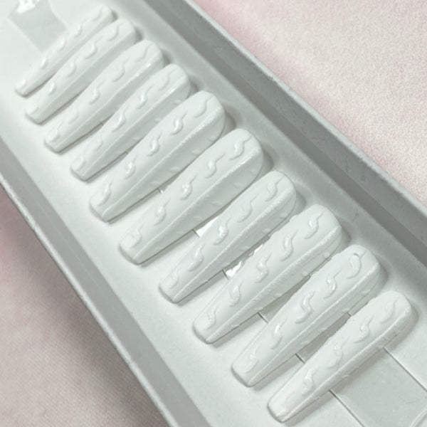 Load image into Gallery viewer, "Cosy Elegance"