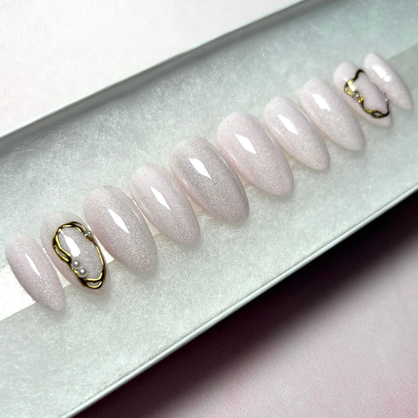 Load image into Gallery viewer, "Pearl Halo"