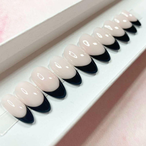 Load image into Gallery viewer, "Noir Tips"