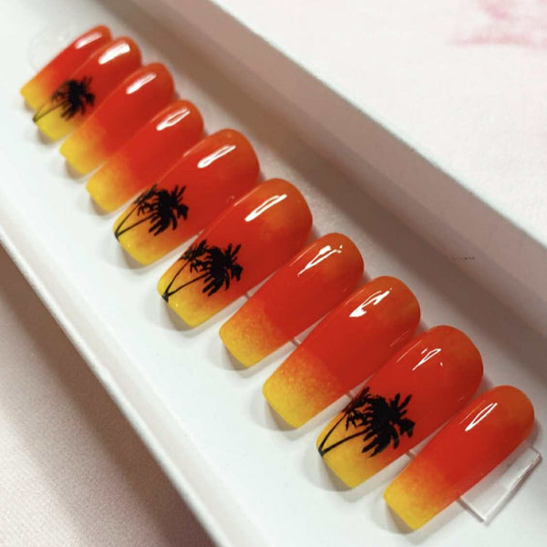 Load image into Gallery viewer, "Cocktails On The Beach"