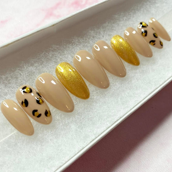 Load image into Gallery viewer, "Claws Of Gold"