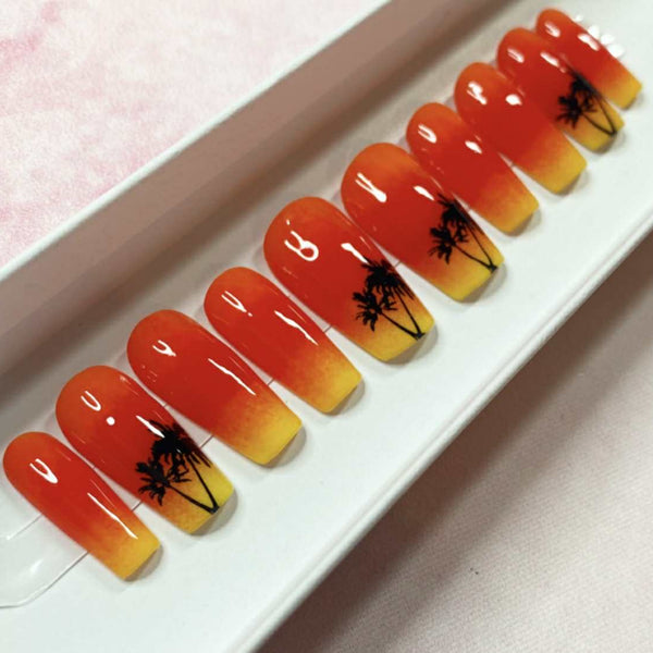 Load image into Gallery viewer, "Cocktails On The Beach"