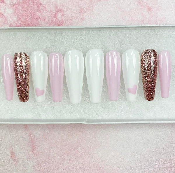 Load image into Gallery viewer, "I Love Love"