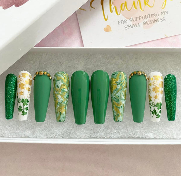 Load image into Gallery viewer, "Give Me Gold & Emerald" St Patrick's Day Design - illuminatebyliana