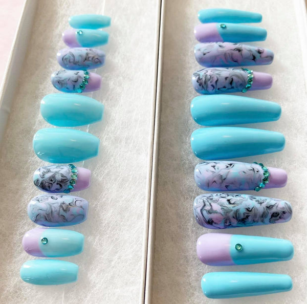 Load image into Gallery viewer, "Violet Gelato" Marble Nails - illuminatebyliana