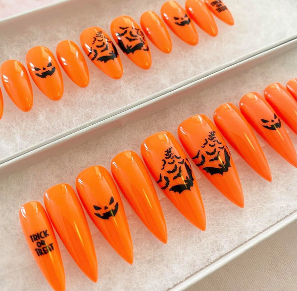 Load image into Gallery viewer, "Trick Or Treat" Halloween Glow In The Dark Orange - illuminatebyliana