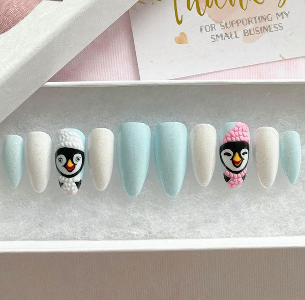 Load image into Gallery viewer, "It's Cold Outside" Christmas Set - illuminatebyliana