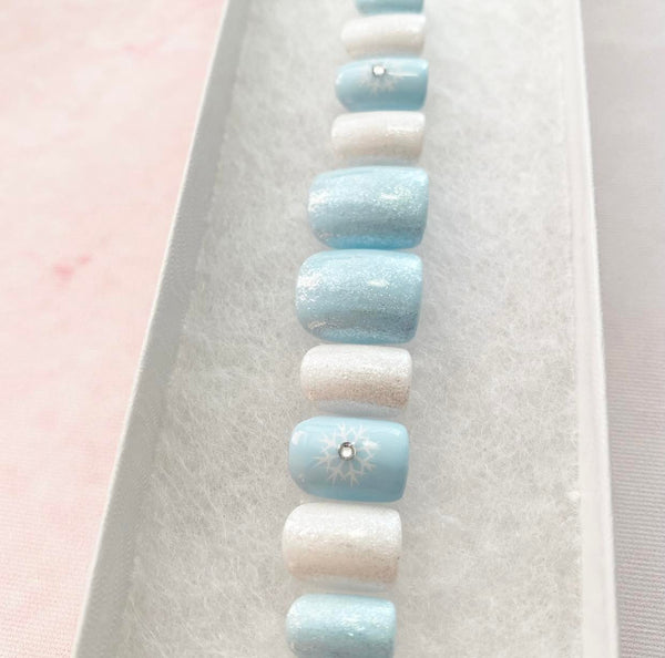 Load image into Gallery viewer, "Snowflakes in the Sky" Christmas Holiday Set with rhinestones - illuminatebyliana