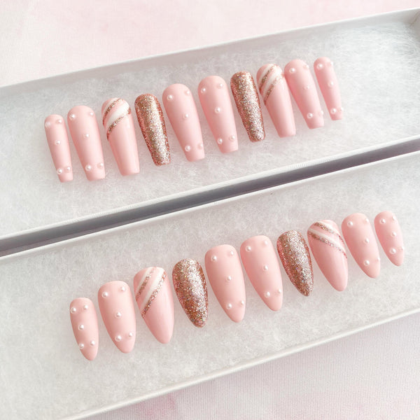 Load image into Gallery viewer, "Baby Take A Pearl" - illuminatebyliana