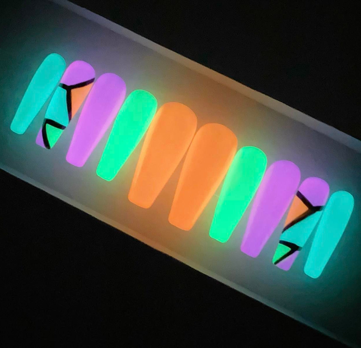 Press-On Nails Glow In The Dark Festival Party Pressons