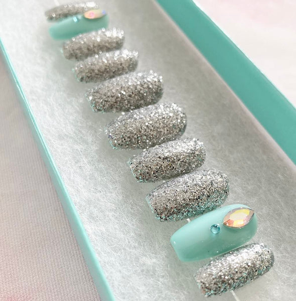 Load image into Gallery viewer, "Fresh & Sparkle"