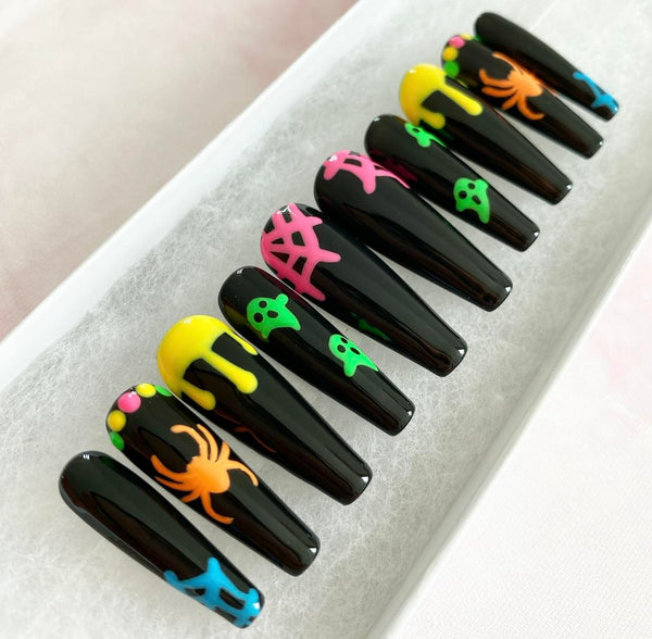 Load image into Gallery viewer, "Spooky Glow" Glow-In-The-Dark