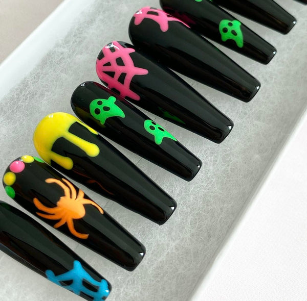 Load image into Gallery viewer, "Spooky Glow" Glow-In-The-Dark