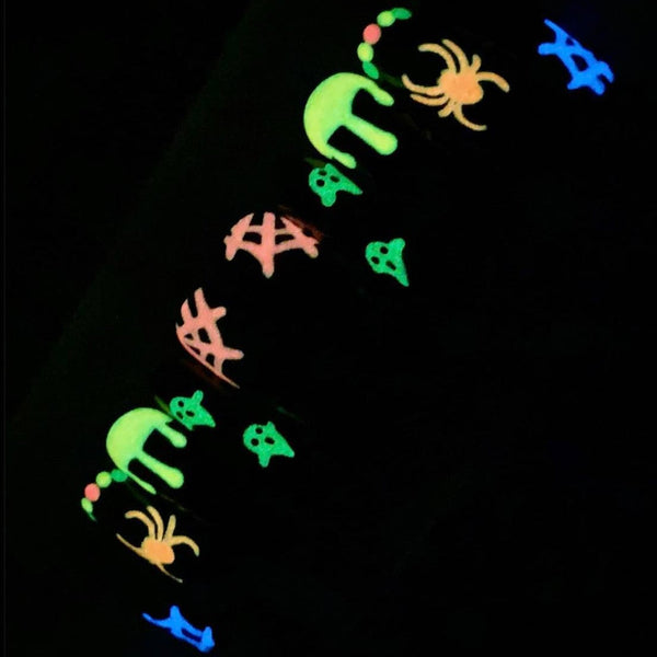 Load image into Gallery viewer, "Spooky Glow" Glow-In-The-Dark