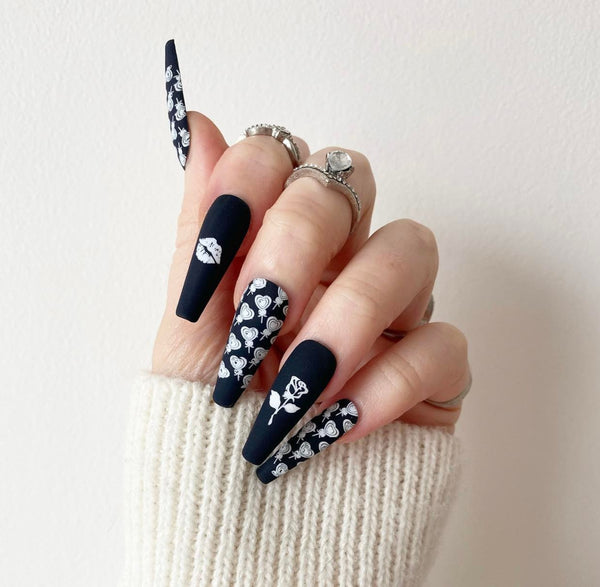 Load image into Gallery viewer, "Kiss Me & Give Me Roses" - illuminatebyliana