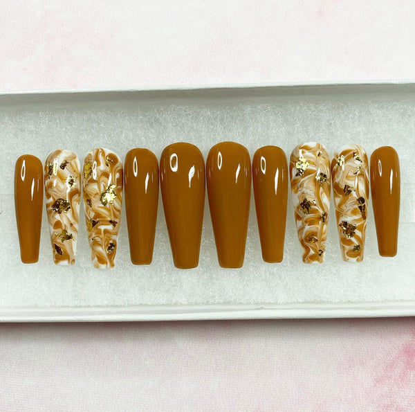 Load image into Gallery viewer, "Caramel Swirl"