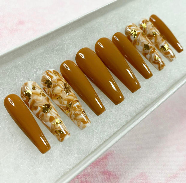Load image into Gallery viewer, "Caramel Swirl"