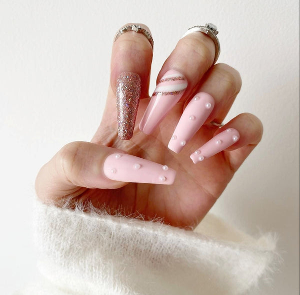 Load image into Gallery viewer, "Baby Take A Pearl" - illuminatebyliana