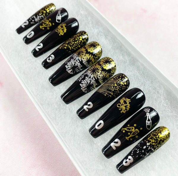 Load image into Gallery viewer, "Midnight Kiss"