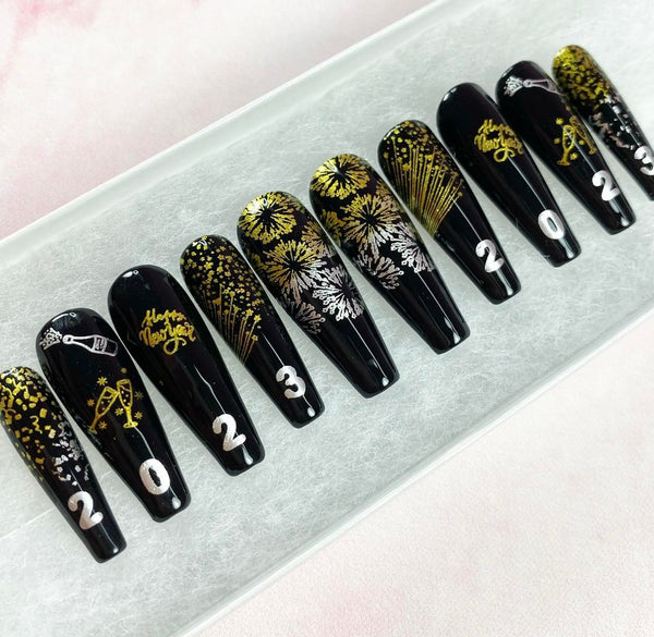 Load image into Gallery viewer, "Midnight Kiss"