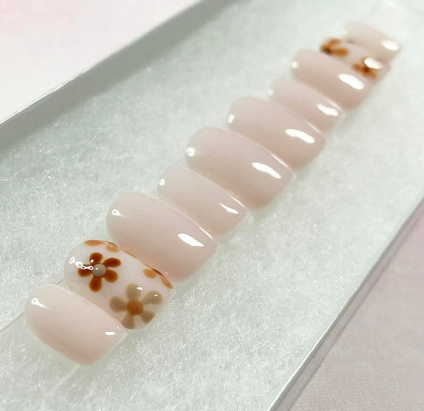 Load image into Gallery viewer, "Floral Touch"