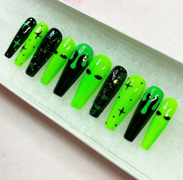 Load image into Gallery viewer, "Alien Invasion" Glow-In-The-Dark