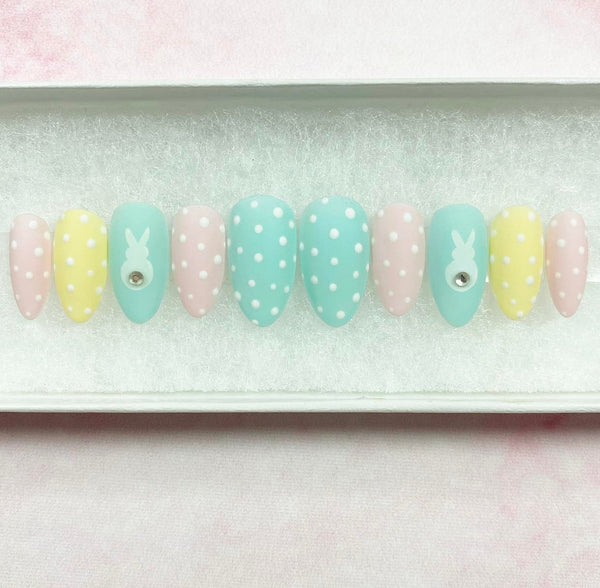 Load image into Gallery viewer, "Sparkle Tail"