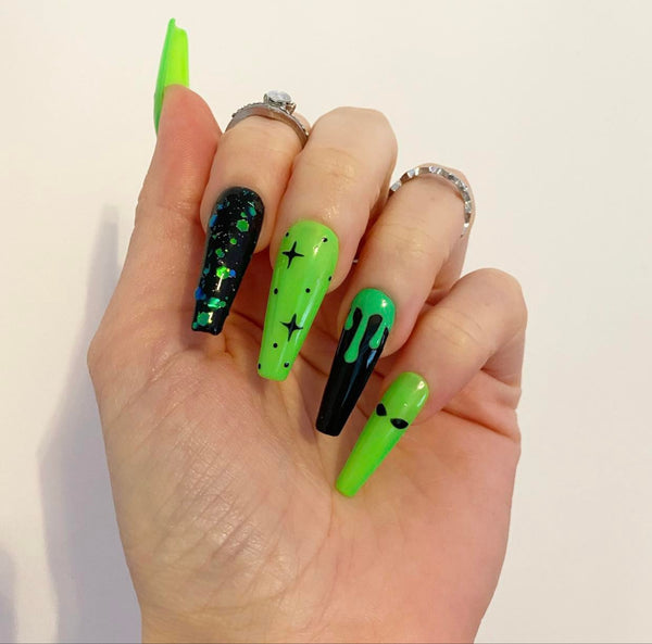 Load image into Gallery viewer, "Alien Invasion" Glow-In-The-Dark