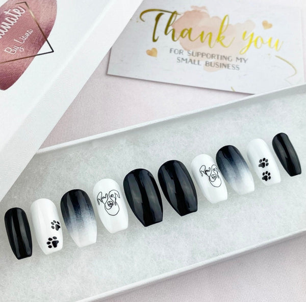 Load image into Gallery viewer, "Dog Days" Black & White - illuminatebyliana